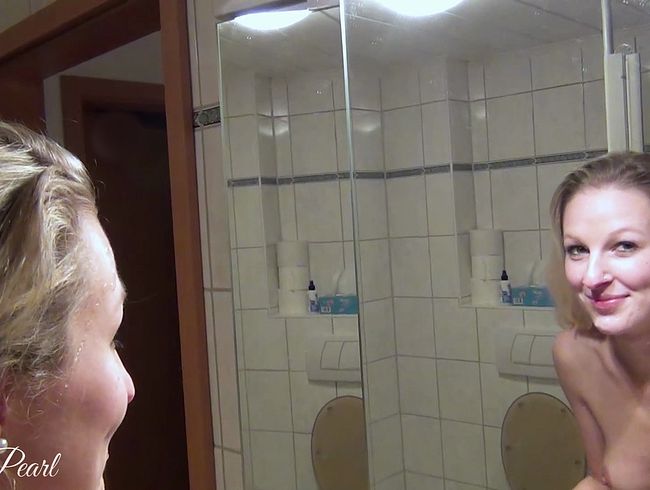 MaviePearl Porno Video: Mega Ladung in den Mund & Gesicht bekommen