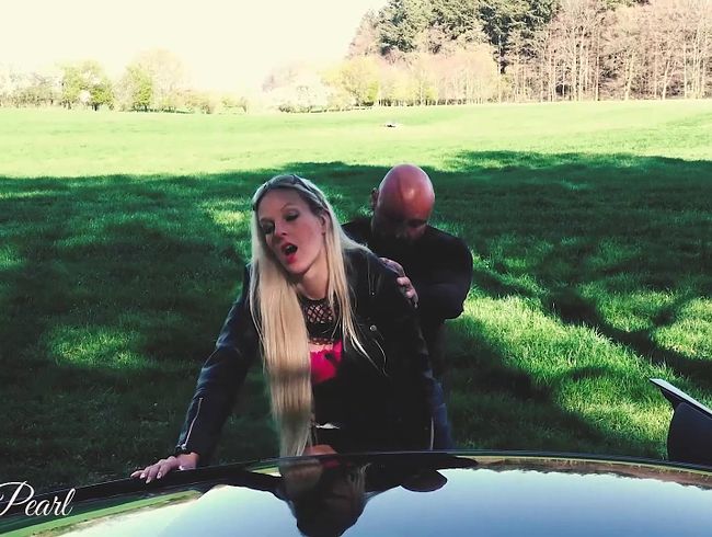 MaviePearl Porno Video: User gibt mir sein Auto für Probefahrt und Dreh II